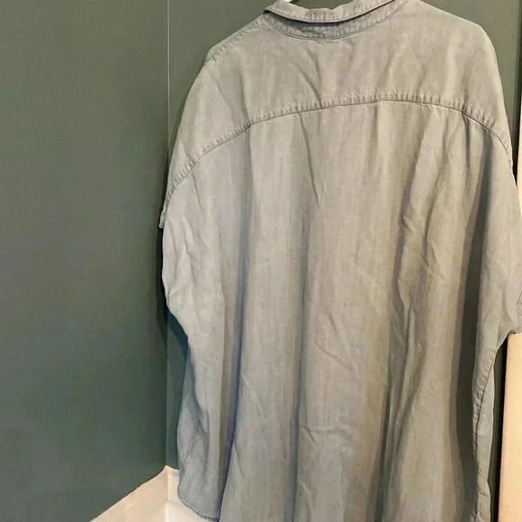 Soft Surroundings 3x short sleeve button up - light blue - Picture 7 of 8